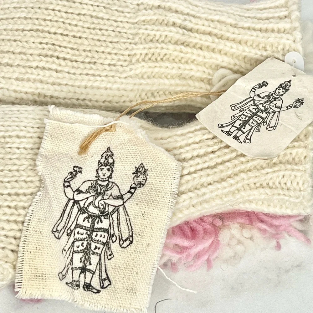 ❗️NWT❗️FLEECE LINED KNIT UNICORN MITTENS WOMEN OR KIDS